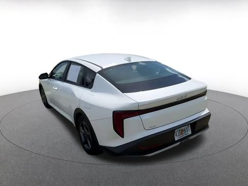Used 2025 Kia K4 FWD image 12
