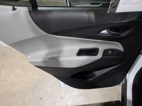 Used 2020 Chevrolet Equinox LT AWD/4WD image 24