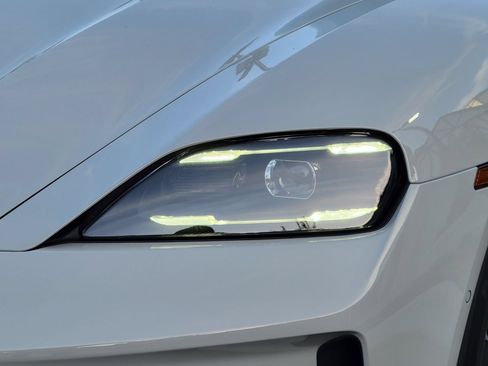 New 2026 Porsche Taycan RWD image 32