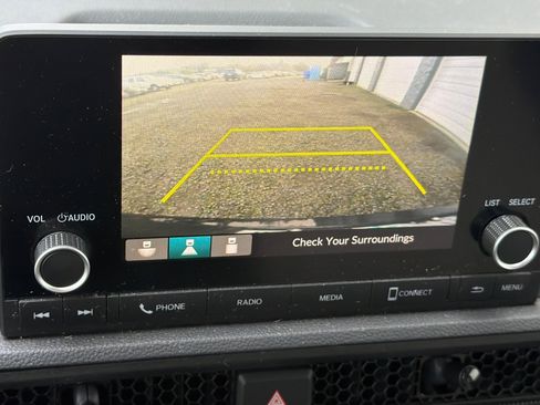 Used 2023 Honda CR-V EX image 10