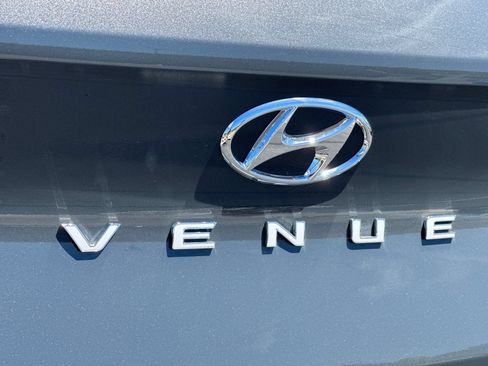 Certified 2026 Hyundai Venue SEL FWD image 30
