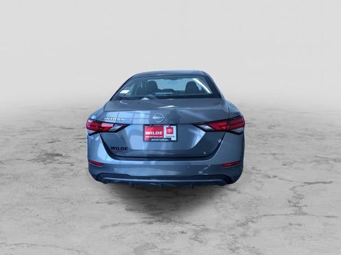 Used 2025 Nissan Sentra S image 9