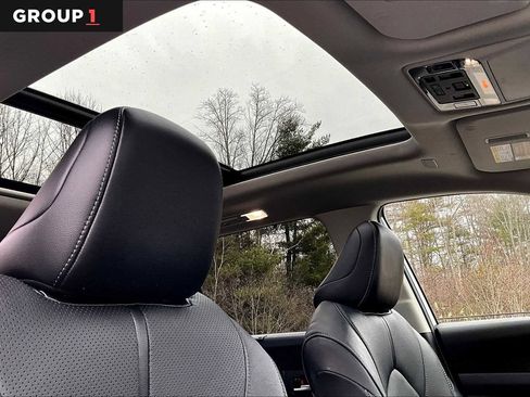 Used 2025 Toyota Grand Highlander AWD Hybrid image 14