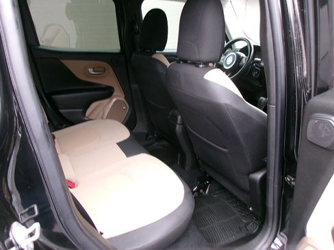 Used 2016 Jeep Renegade 75th Anniversary image 11
