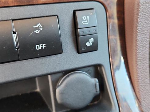 Used 2014 Buick Enclave Premium image 21