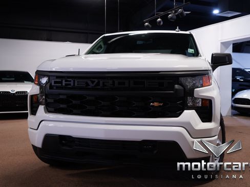 Used 2022 Chevrolet Silverado 1500 Custom RWD image 1