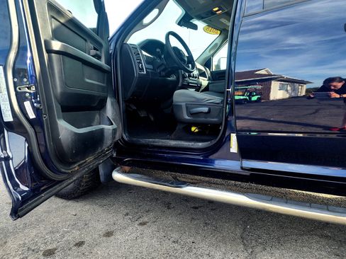 Used 2018 RAM 1500 Express w/ Express Value Package AWD/4WD image 10