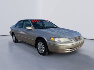 Used 1997 Toyota Camry LE video 1