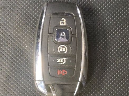 Used 2019 Lincoln MKC Reserve w/ MKC Technology Package FWD image 32
