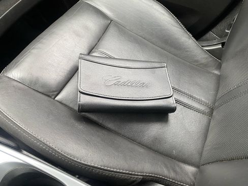 Used 2016 Cadillac SRX Luxury image 24