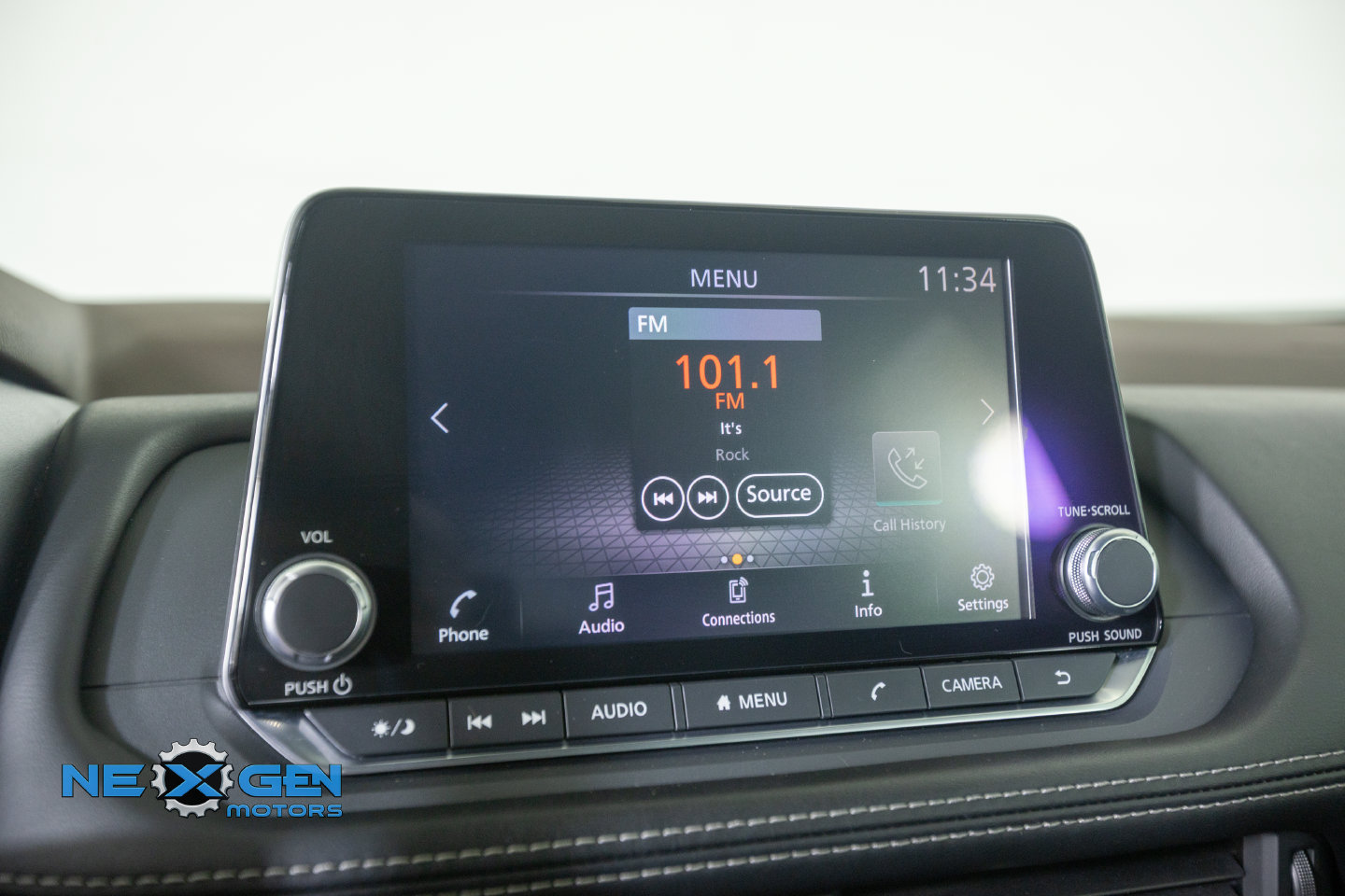 Used 2021 Nissan Rogue S AWD/4WD image 19