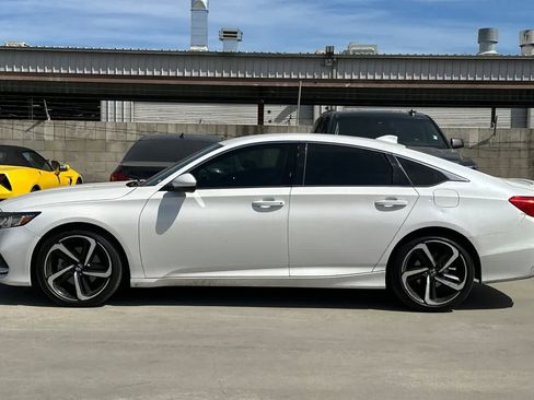 Used 2020 Honda Accord Sport image 6