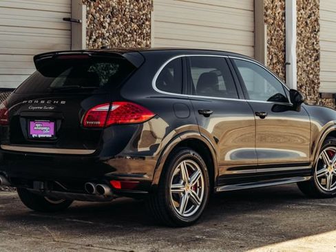 Used 2012 Porsche Cayenne Turbo AWD/4WD image 42