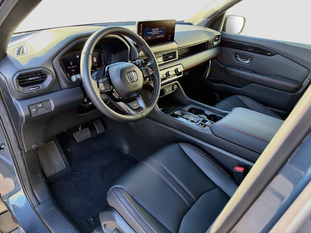 New 2026 Honda Pilot TrailSport image 6