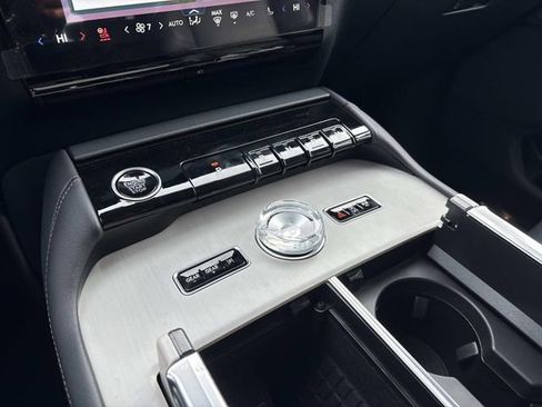 New 2026 Lincoln Navigator L Premier image 29