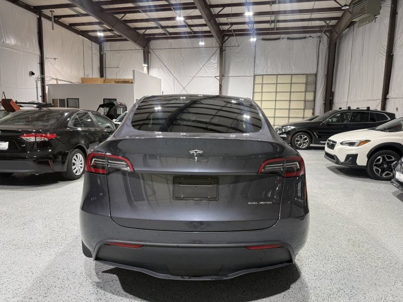 Used 2021 Tesla Model Y Long Range AWD/4WD image 9