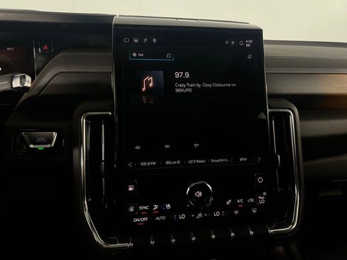 Used 2025 GMC Yukon Denali image 22