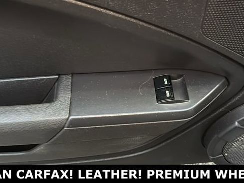 Used 2005 Ford Mustang GT Premium image 22