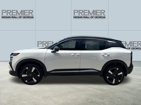 New 2025 Nissan Kicks SR w/ Illumination Package image 8