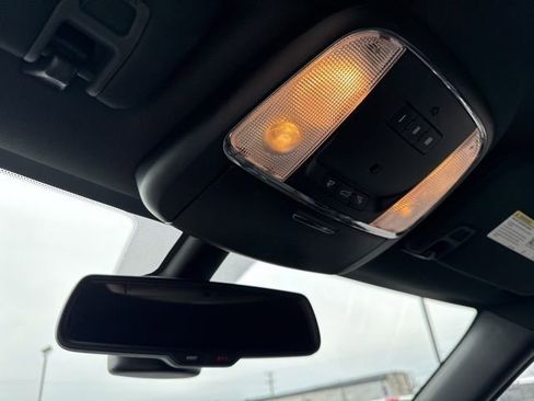 Used 2015 Jeep Grand Cherokee Limited image 34