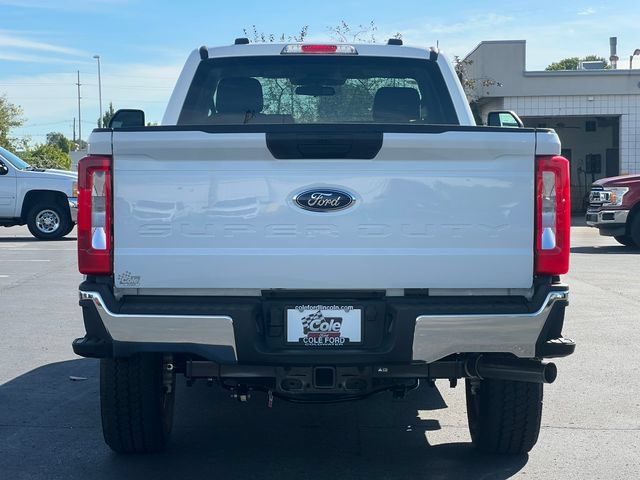 New 2026 Ford F250 XLT w/ FX4 Off-Road Package AWD/4WD image 34