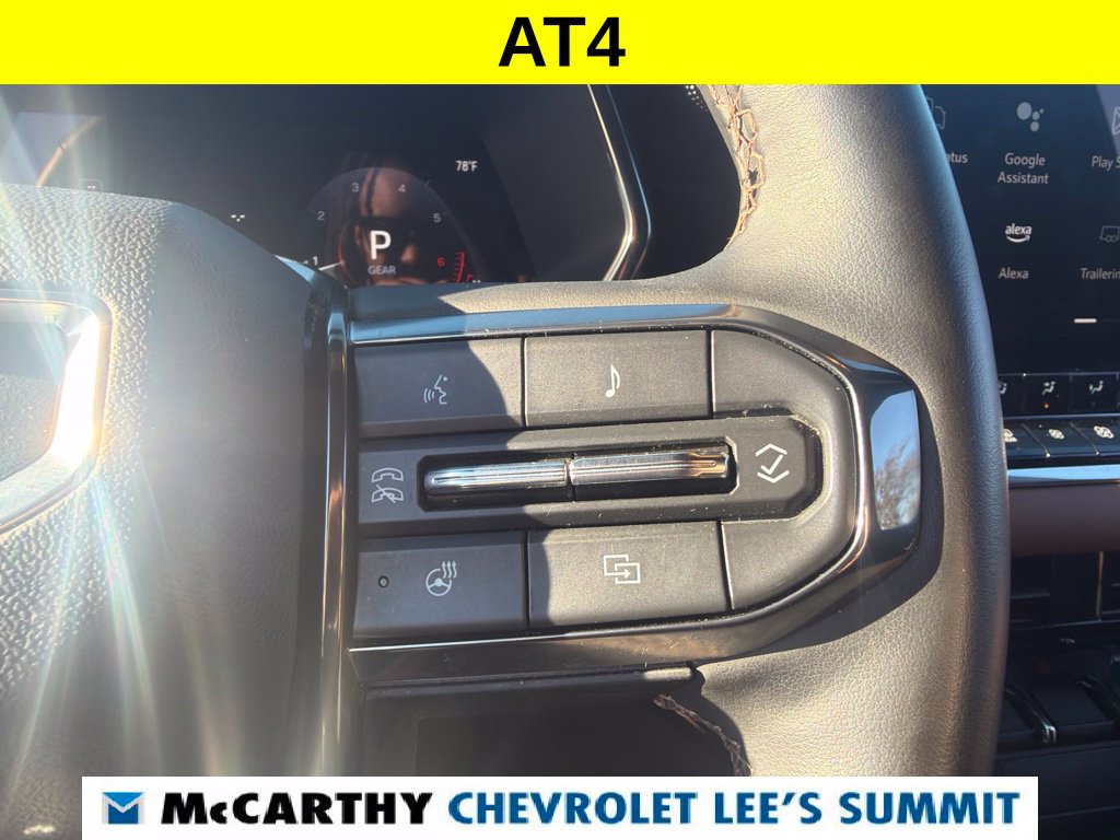 Used 2024 GMC Canyon AT4 w/ AT4 Premium Package AWD/4WD image 19