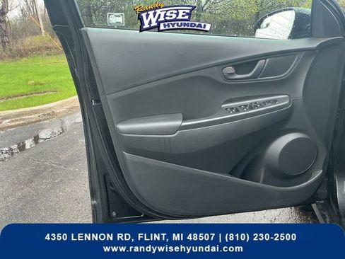 Used 2019 Hyundai Kona SE AWD/4WD image 13
