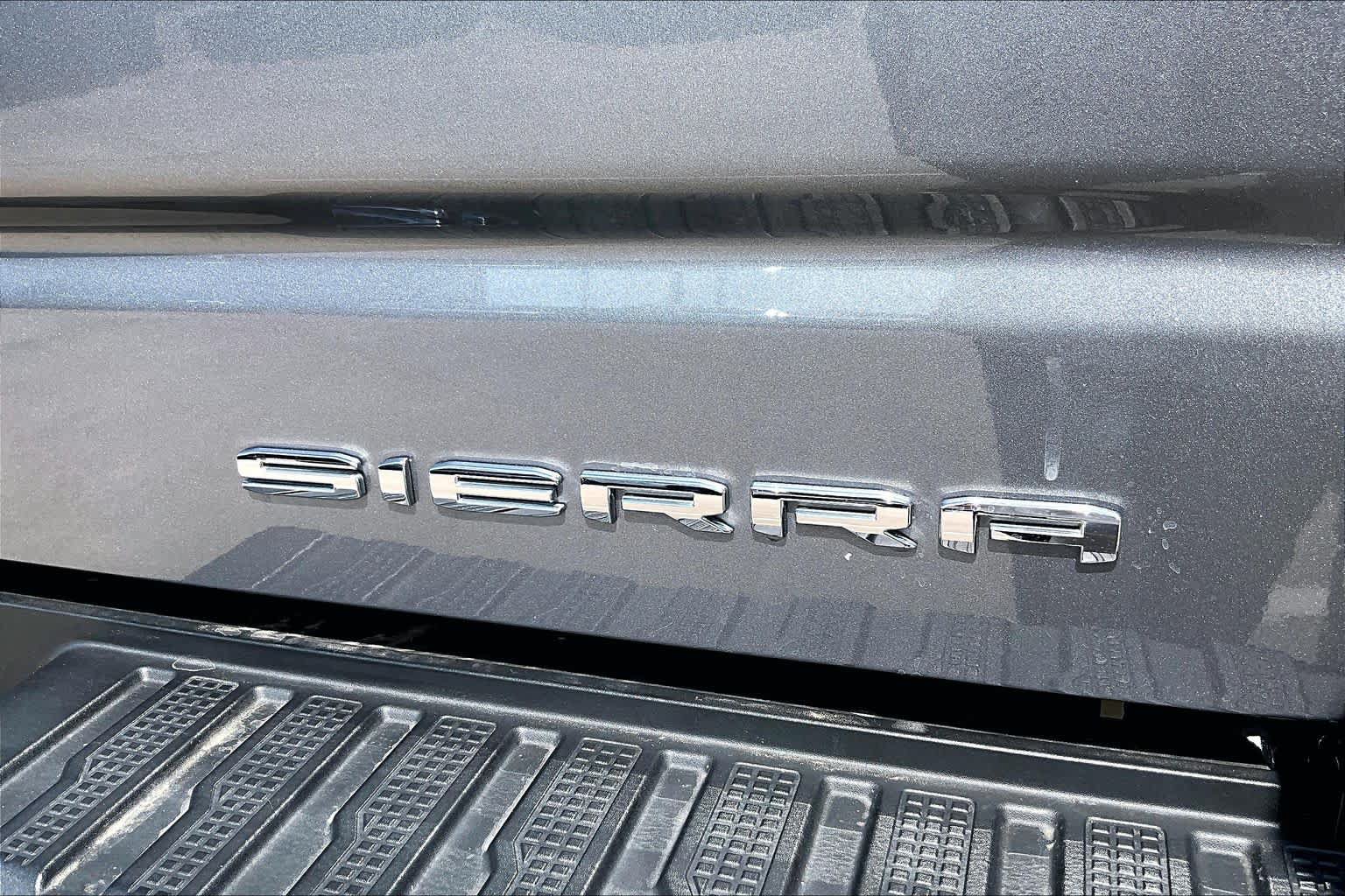 Used 2021 GMC Sierra 1500 Denali w/ Denali Ultimate Package AWD/4WD image 10