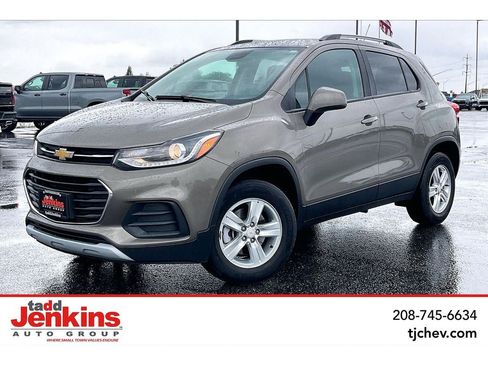 Used 2021 Chevrolet Trax LT w/ Driver Confidence Package AWD/4WD image 1