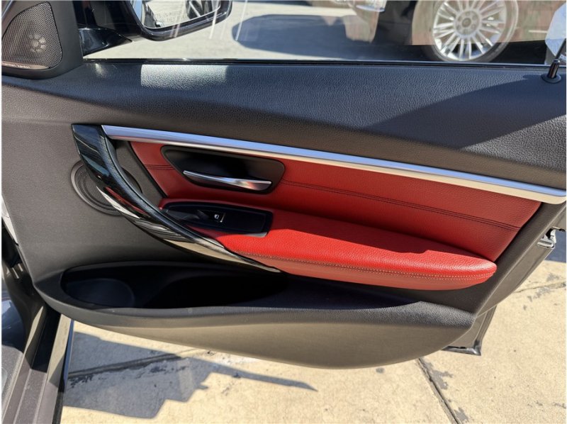 Used 2017 BMW 340i Sedan RWD image 30