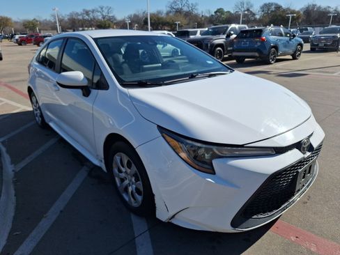 Used 2021 Toyota Corolla LE image 8