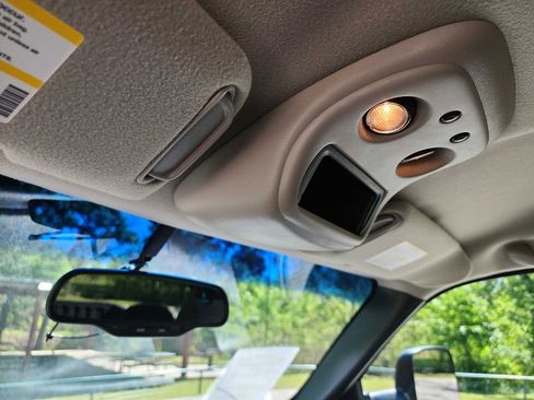 Used 2003 Chevrolet Silverado 2500 LS image 30