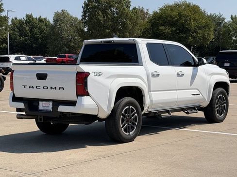 Used 2024 Toyota Tacoma TRD Sport RWD image 4