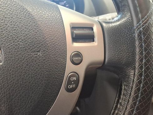 Used 2013 Nissan Rogue SL AWD/4WD image 12