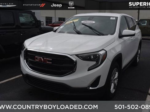 Used 2021 GMC Terrain SLE FWD image 1