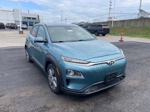 Used 2021 Hyundai Kona Ultimate w/ Cargo Package FWD image 3