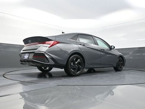 New 2026 Hyundai Elantra SEL Sport Premium FWD image 36