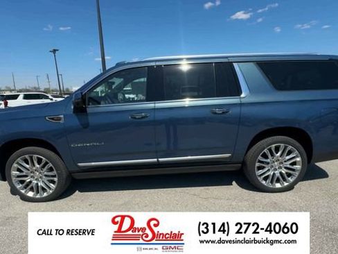 New 2026 GMC Yukon XL Denali w/ Denali Reserve Package AWD/4WD image 5