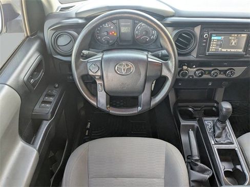 Used 2016 Toyota Tacoma SR image 14