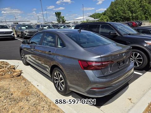 Used 2024 Volkswagen Jetta S FWD image 5