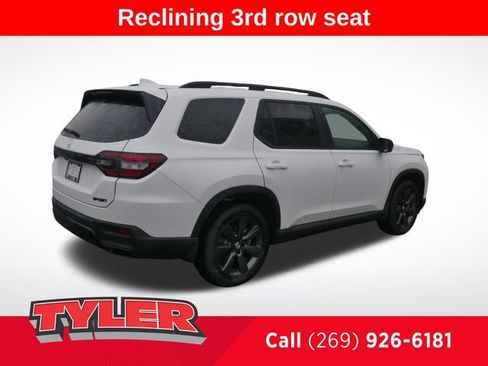 New 2026 Honda Pilot Sport image 8