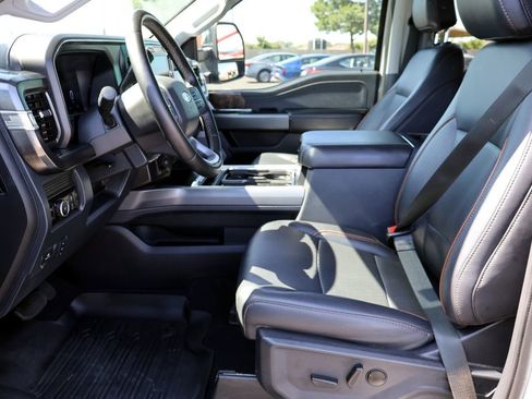 Used 2025 Ford F250 Lariat w/ Chrome Package AWD/4WD image 32
