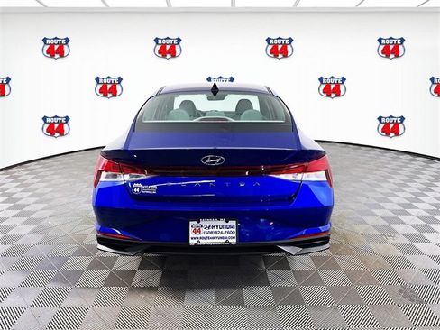 Used 2022 Hyundai Elantra SEL image 9