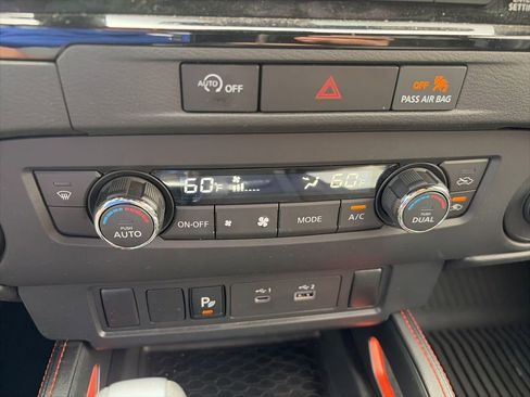 Certified 2024 Nissan Frontier Pro-X w/ Technology Package image 15