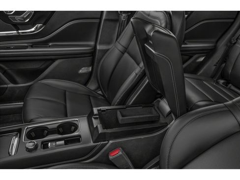 Used 2023 Lincoln Corsair Grand Touring w/ Equipment Group 301A AWD/4WD image 9