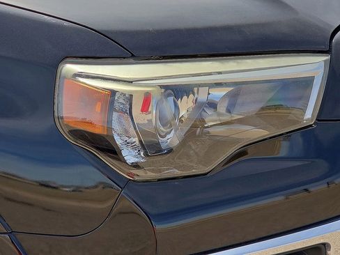 Used 2014 Toyota 4Runner Limited image 8