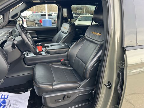 Used 2025 Ford Expedition Tremor image 15