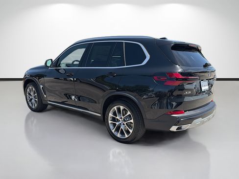 New 2026 BMW X5 sDrive40i w/ Premium Package RWD image 5