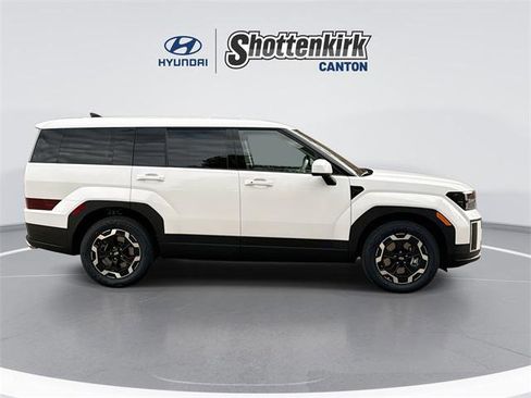 New 2026 Hyundai Santa Fe SE image 9