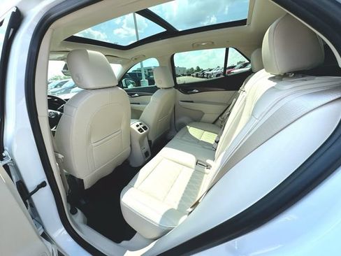 Used 2023 Buick Envision Avenir AWD/4WD image 22